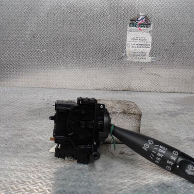 Commande essuie glace Nissan PIXO (UA0) 1.0 (2009) 5 portes