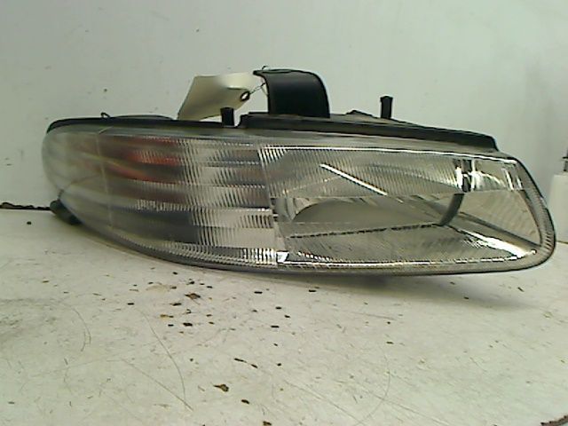Phare droit Chrysler VOYAGER - GRAND VOYAGER III (GS_, NS_) 2.4 i (1995-2001)