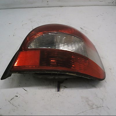 Feu arrière droit Renault MEGANE Scenic (JA0-1_) 1.6 16v (ja0b, ja04, ja11, ja00) (1998-1999)