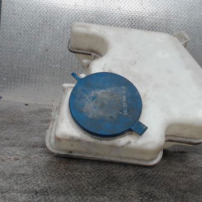 Reservoir lave-glace avant Mercedes-benz CLASSE B Sports Tourer (W245) B 180 cdi (245.207) (2005-2011) 5 portes