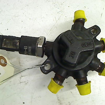 Distributeur injection Renault CLIO III (BR0-1, CR0-1) 1.5 dci (c-br0g, c-br1g) (2005-2012) 5 portes