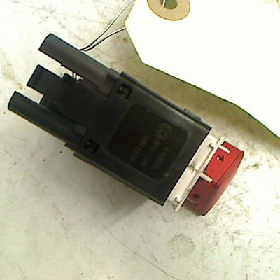 Bouton de warning Volkswagen PASSAT B6 (3C2) 1.9 tdi (2005-2010) 4 portes