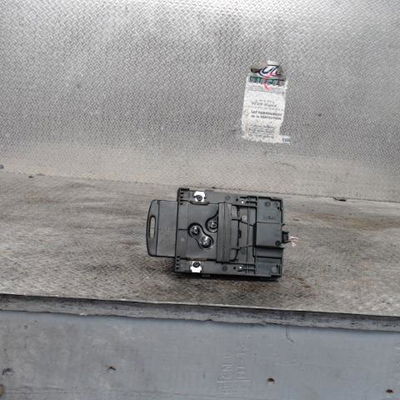 Lecteur de carte Renault MEGANE III 3-5 portes (BZ0-1_, B3_) 1.5 dci (bz09, bz0d, bz1w, bz29, bz14) (2009) 5 portes