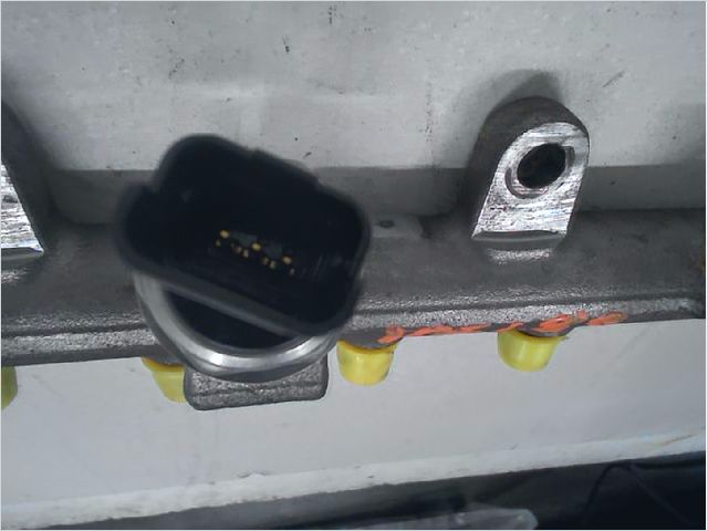 Rampe injection Renault MEGANE III 3-5 portes (BZ0-1_, B3_) 1.5 dci (bz09, bz0d, bz1w, bz29, bz14) (2009) 5 portes