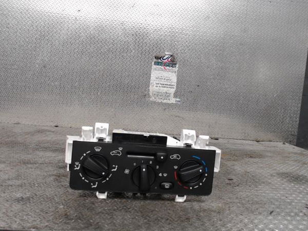 Commande de chauffage Citroën C3 I (FC_, FN_) 1.4 i (2002-2010) 5 portes