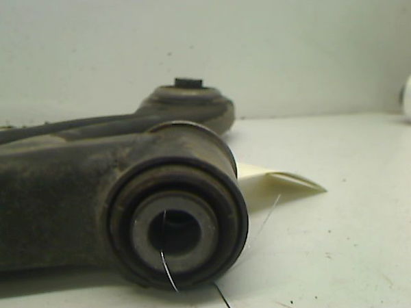 Triangle inf avd FORD FOCUS IV
