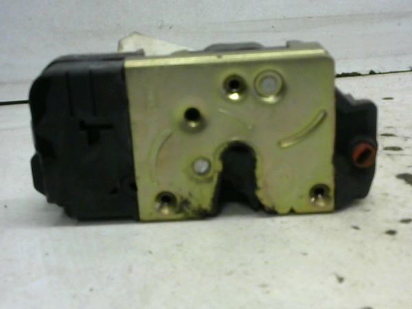 Serrure porte avd Peugeot 206 3-5 portes (2A-C) 1.4 i (1998-2012) 3 portes