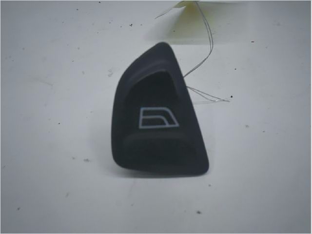 Commande lève-glace porte avant droite Ford KA (RU8) 1.2 (2008-2016) 3 portes