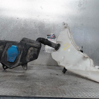 Reservoir lave-glace avant Audi A7 Sportback (4GA, 4GF) 3.0 tdi quattro (2010-2015)