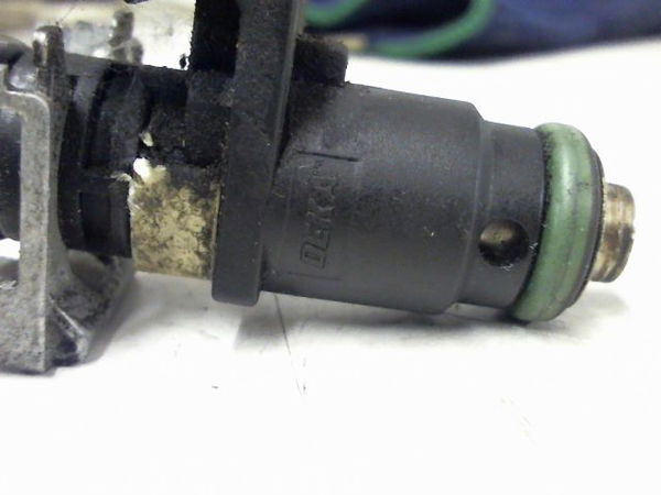 Ensemble injecteurs RENAULT CLIO