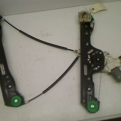 Mecanisme  moteur lève-glace avant droit Bmw 1 (E87) 120 d (2004-2011)