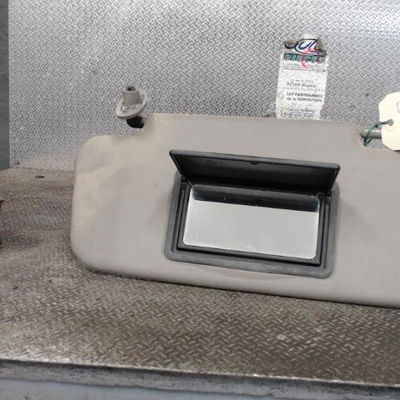 Pare-soleil droit Nissan MICRA II (K11) 1.0 i 16v (1992-2000)