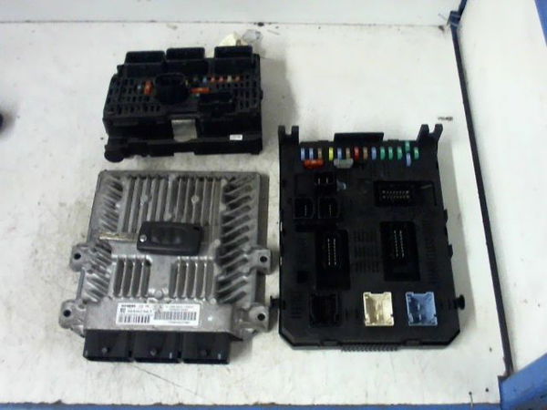 Bloc compteur  bsi CITROEN C6