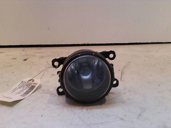 Phare antibrouillard avant gauche OPEL AGILA