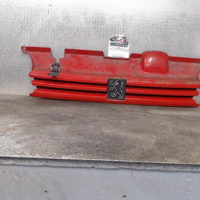 Calandre Peugeot 405 II (4B) 1.9 d (1994-1995)