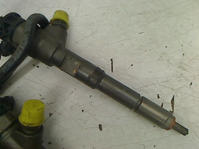 Ensemble injecteurs Renault CLIO IV (BH_) 1.5 dci 75 (2012) 5 portes