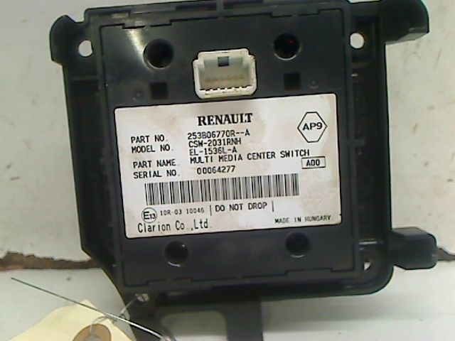 Commande autoradio Renault MEGANE III 3-5 portes (BZ0-1_, B3_) 1.5 dci (bz09, bz0d, bz1w, bz29, bz14) (2009) 5 portes