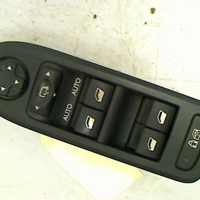 Commande lève-glace porte avant gauche Citroën C3 II (SC_) 1.4 hdi 70 (sc8hzc, sc8hr0, sc8hp4) (2009) 5 portes