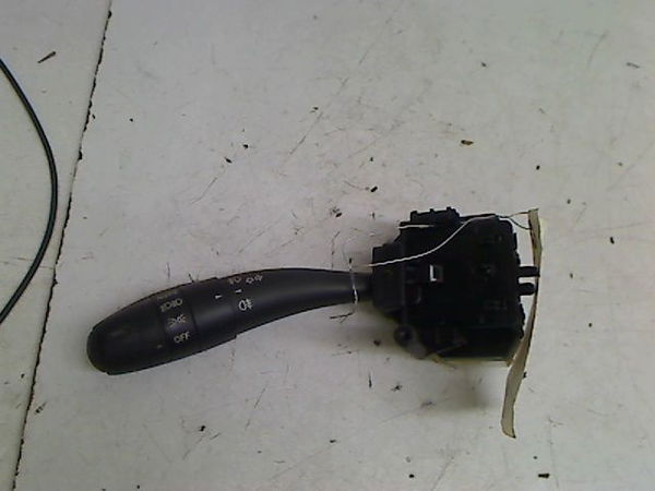 Commande clignotant Kia CEE'D 3-5 portes (ED) 1.6 crdi 115 (2006-2012)