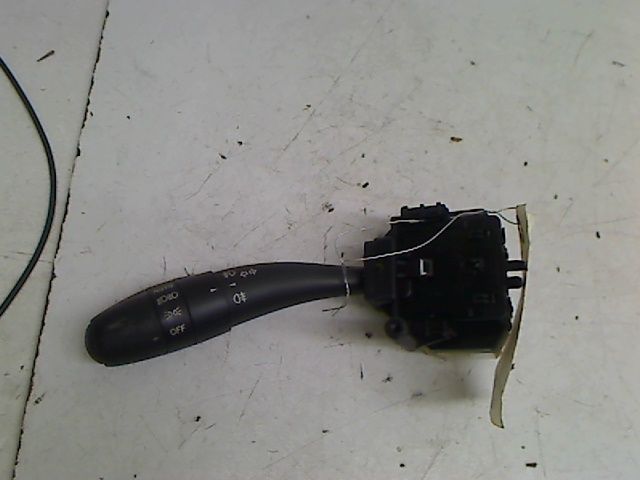 Commande clignotant Kia CEE'D 3-5 portes (ED) 1.6 crdi 115 (2006-2012)