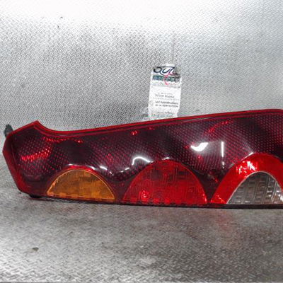 Feu arrière droit Nissan NOTE (E11, NE11) 1.5 dci (2010-2012)