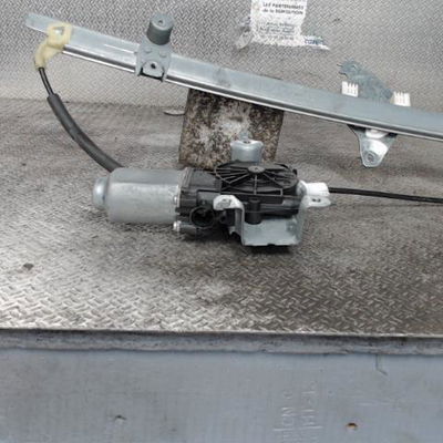 Mecanisme  moteur lève-glace avant droit Nissan NOTE (E11, NE11) 1.5 dci (2010-2012)