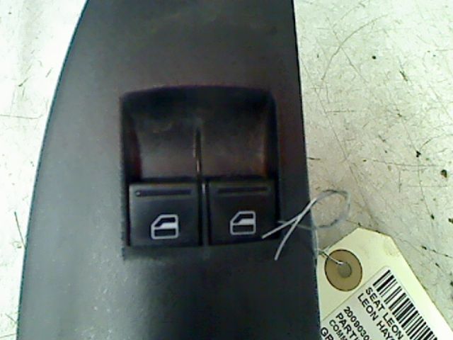 Commande lève-glace porte avant gauche SEAT LEON