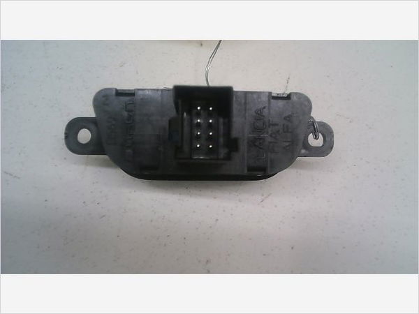 Bouton de warning Alfa romeo MITO (955_) 1.3 multijet (955axp1a, 955ayc1a) (2009-2018) 3 portes