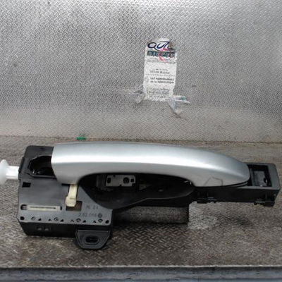 Poignee ext porte avd Renault MEGANE IV 3-5 portes (B9A-M-N_) 1.5 blue dci 115 (b9a6) (2018)