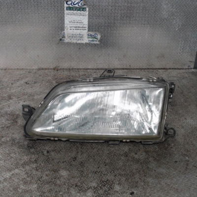 Phare gauche Peugeot 306 3-5 portes (7A, 7C, N3, N5) 1.9 d (1994-2001)