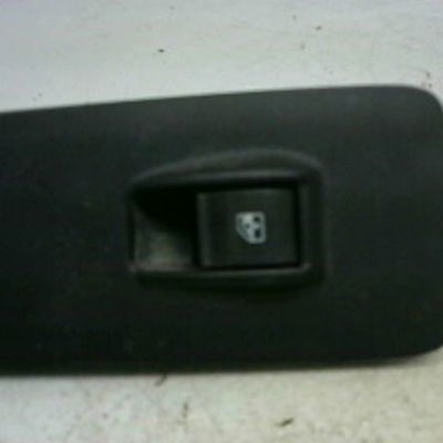 Commande lève-glace porte avant droite Citroën JUMPER Camionnette 2.2 hdi 130 (2011)