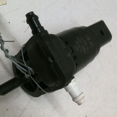 Pompe lave-glace avant Volkswagen POLO VI (AW1, BZ1, AE1) 1.0 tsi (2017)