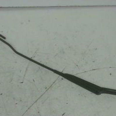 Bras essuie-glace avant droit Audi A4 B5 (8D2) 1.6 (1994-2000)