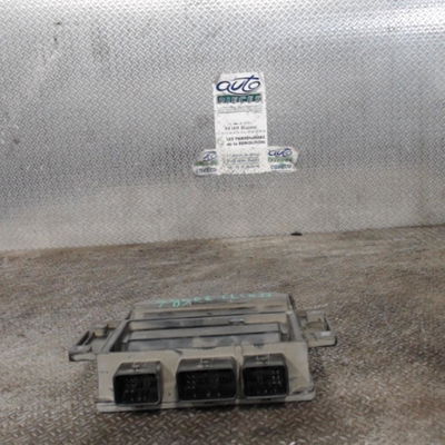 Calculateur moteur Renault CLIO II (BB_, CB_) 1.5 dci (b-cb07) (2001-2009) 3 portes