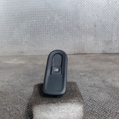 Commande leve-glace porte arrière gauche Dacia DUSTER (HS_) 1.5 dci (2010-2018)