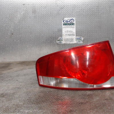 Feu arrière gauche Seat ALTEA XL (5P5, 5P8) 1.9 tdi (2006-2010) 5 portes