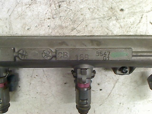 Ensemble injecteurs Volkswagen GOLF IV (1J1) 1.4 16v (1997-2004) 5 portes