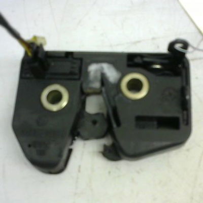 Serrure hayon Volkswagen POLO (6N2) 1.4 16v (1999-2001)