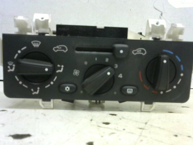 Commande de chauffage Citroën C3 Pluriel (HB_) 1.4 (2003)