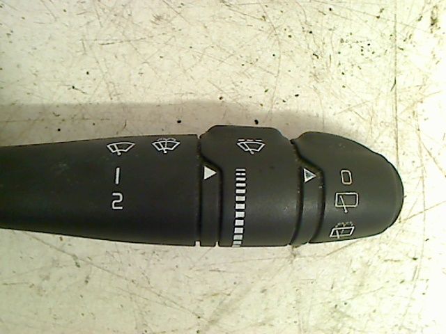 Commande essuie glace Renault ESPACE IV (JK0-1_) 2.0 dci (jk03, jk04, jk1c, jk1g, jk1j, jk1k) (2006) 5 portes