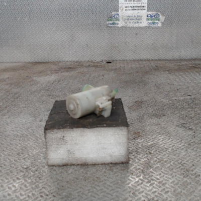 Pompe lave-glace avant Suzuki SWIFT III (MZ, EZ) 1.3 (rs 413) (2005)