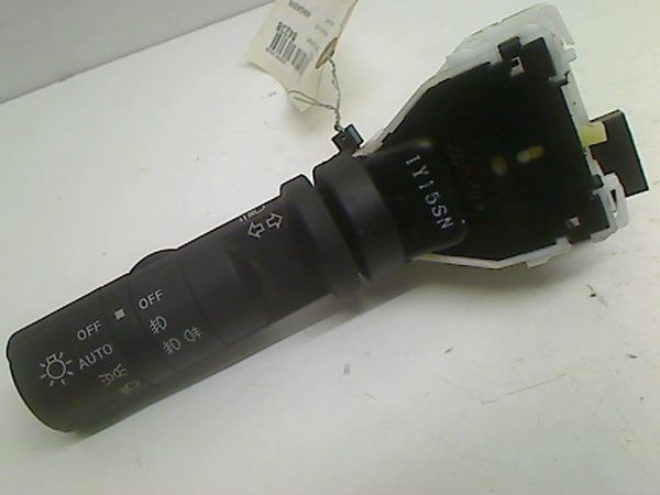 Commande clignotant Nissan QASHQAI - QASHQAI 2 I (J10, NJ10, JJ10E) 1.5 dci (2010-2013) 5 portes