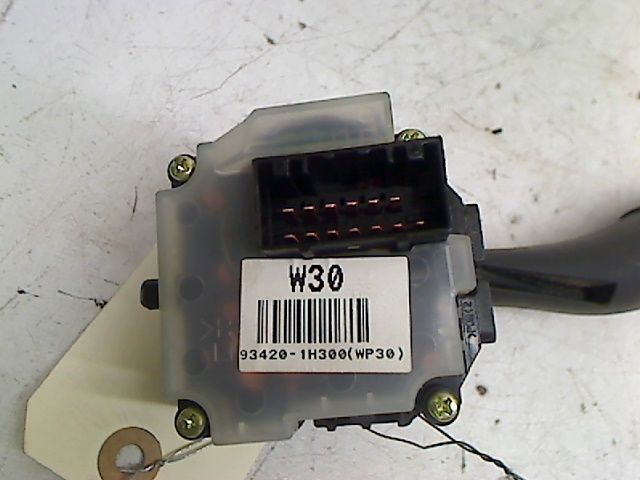 Commande essuie glace Kia CEE'D 3-5 portes (ED) 1.6 crdi 115 (2006-2012)