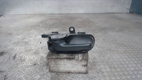 Poignee int porte ard Toyota YARIS (_P1_) 1.4 d-4d (nlp10_) (2001-2005)