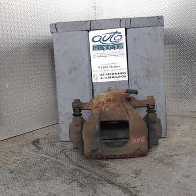 Etrier de frein avant gauche Toyota AURIS (_E15_) 2.0 d-4d (ade150_) (2006-2012)