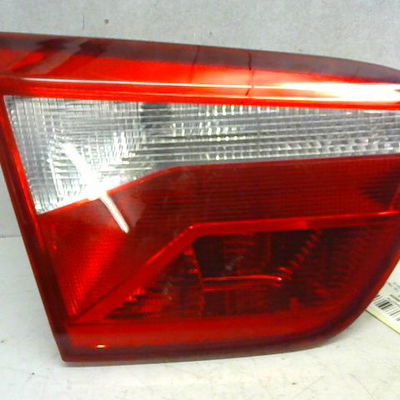 Feu arrière intérieur droit Seat IBIZA IV ST (6J8, 6P8) 1.2 tdi (2010-2015)