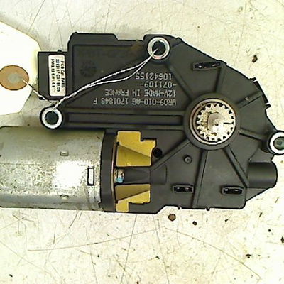 Moteur toit ouvrant Renault CLIO III (BR0-1, CR0-1) 1.5 dci (c-br0g, c-br1g) (2005-2012) 5 portes