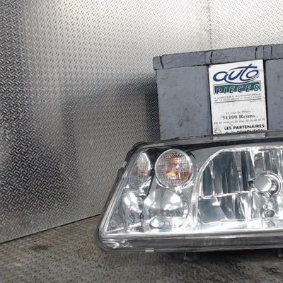 Phare gauche Volkswagen BORA I (1J2) 1.9 tdi (1998-2005)