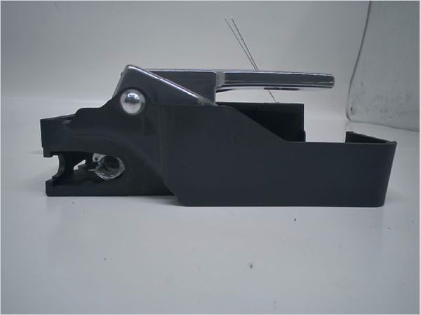 Poignee int porte avd Ford FOCUS II (DA_, HCP, DP) 1.6 tdci (2004-2012)