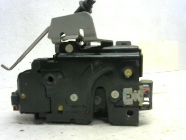 Serrure porte ard Audi A4 B6 Avant (8E5) 2.5 tdi (2002-2004)